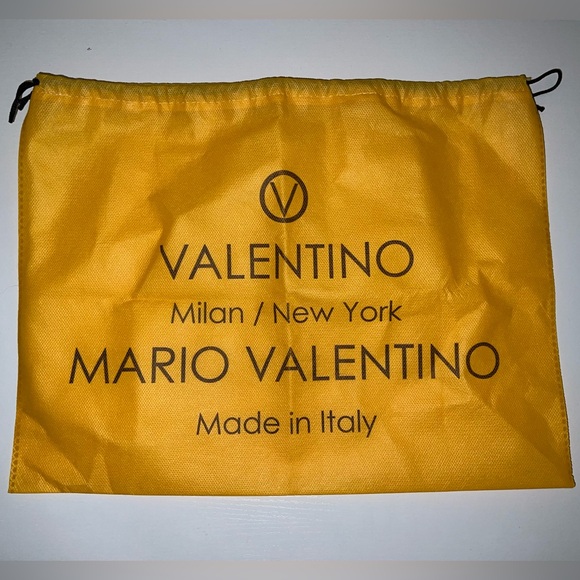 ❤️‍🔥Valentino Mario Valentino Amel Diamond Leather Crossbody - Picture 12 of 13